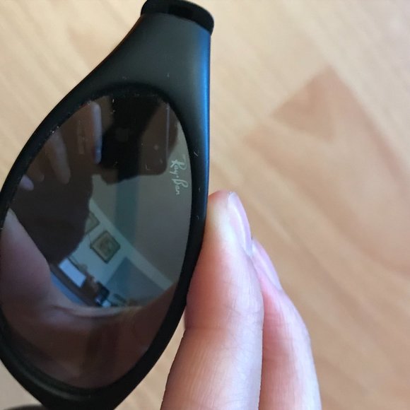 Ray Ban Kid's Sunglasses + Case - Picture 4 of 6